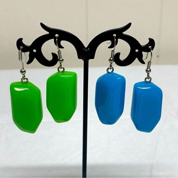 Vintage Acrylic Earrings 2.25” Drop Dangle Set of 2 Gorgeous - Picture 1 of 6